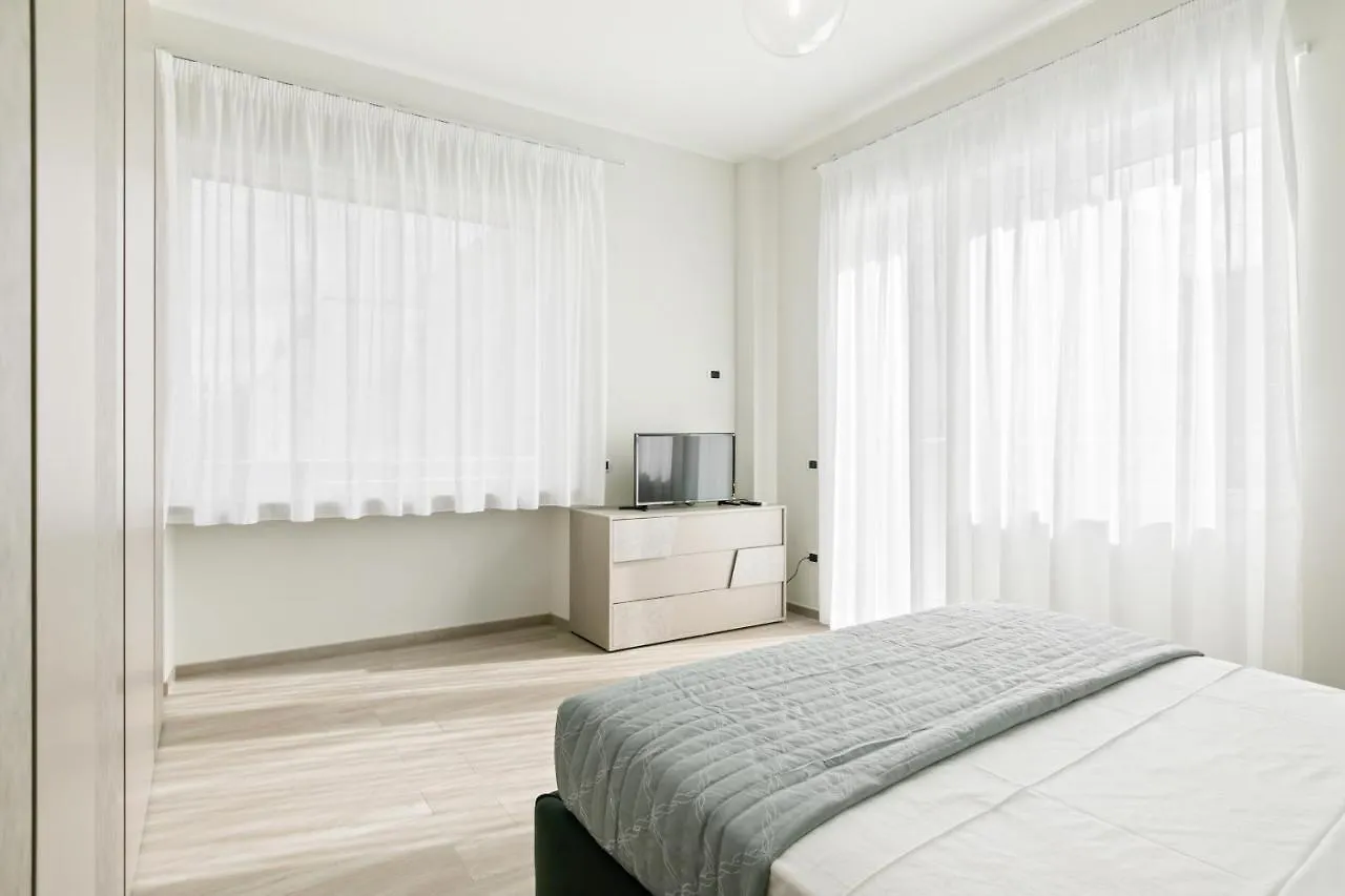 Grattacielo Ina Apartments Palermo 0*,